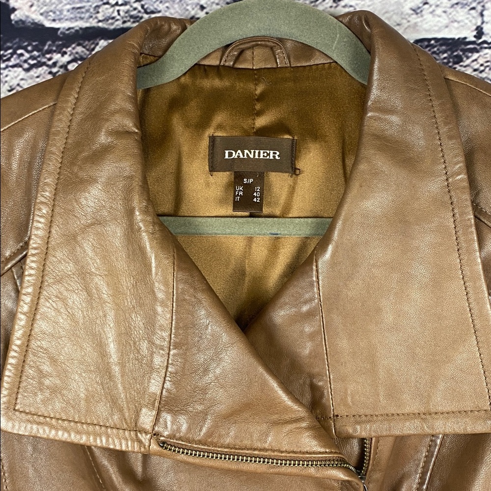 Danier Tan Brown Soft Classic genuine Leather Moto Biker Zip Up Jacket Sz S - Picture 8 of 17
